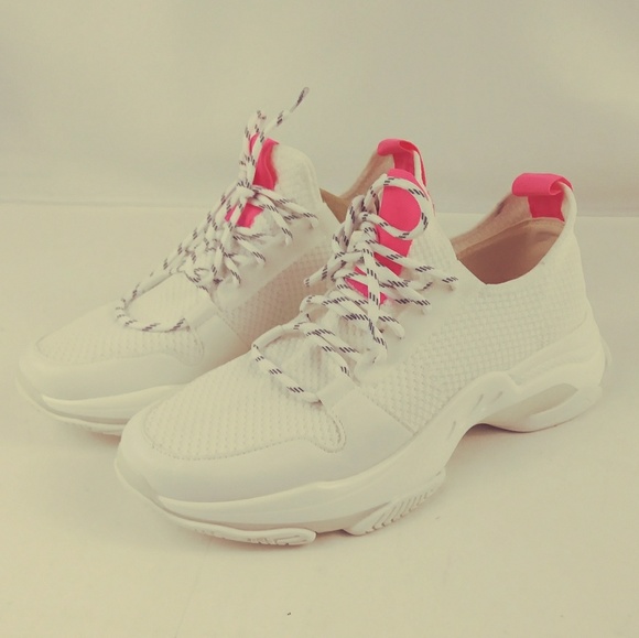 Steve Madden Shoes - Steve Madden Women's white sneakers Myles Knit.
